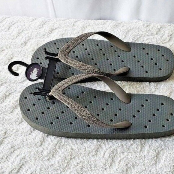 Women Gray slides with holes at the bottom 10 1/2 - Picture 3 of 5